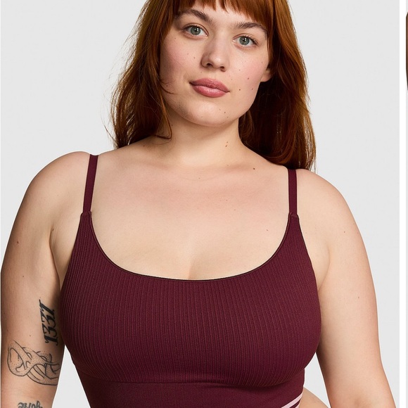 VS PINK LEGGINGS & SPORTS BRA SET - Picture 3 of 11